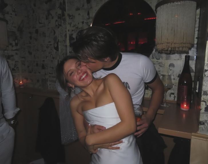 Millie Bobby Brown and jake Bolingiovi